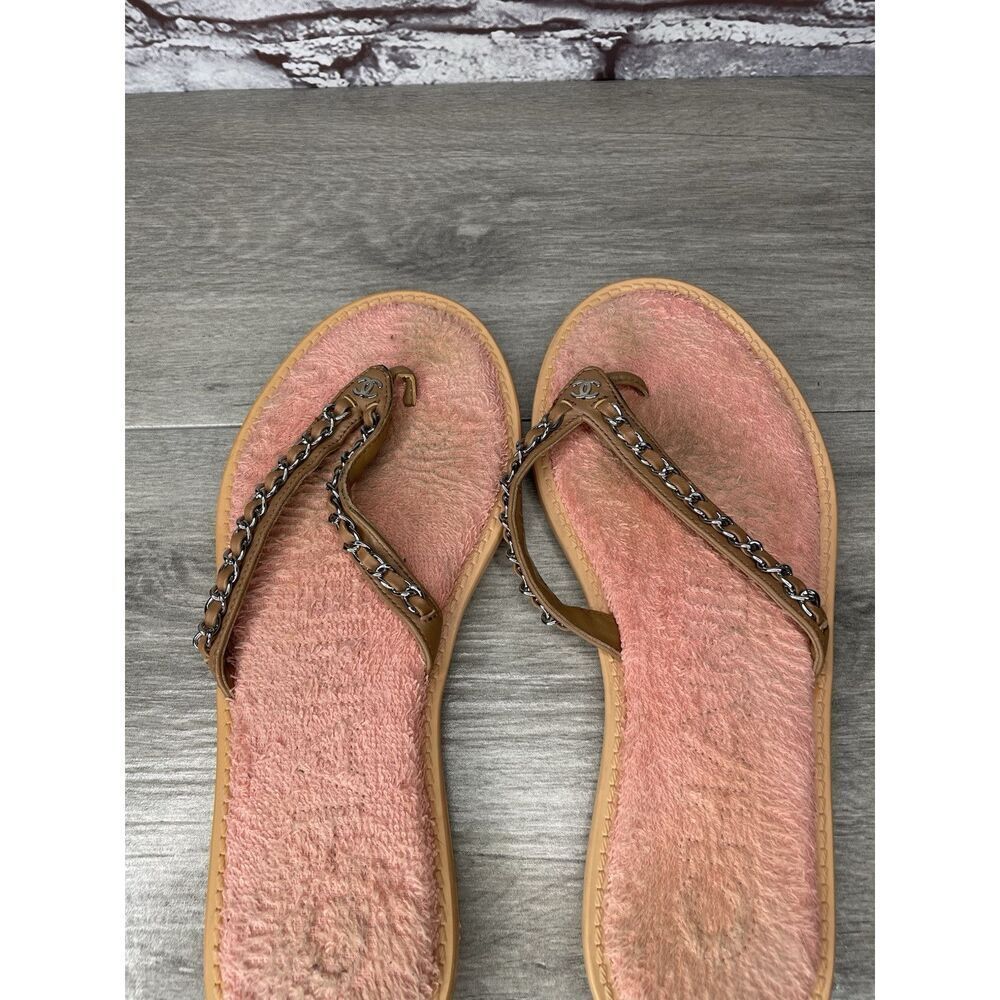CHANEL Lambskin CC Chain Pink Leather Designer Thong Sandals Women’s Sz 40EU/9.5 - Picture 6 of 16